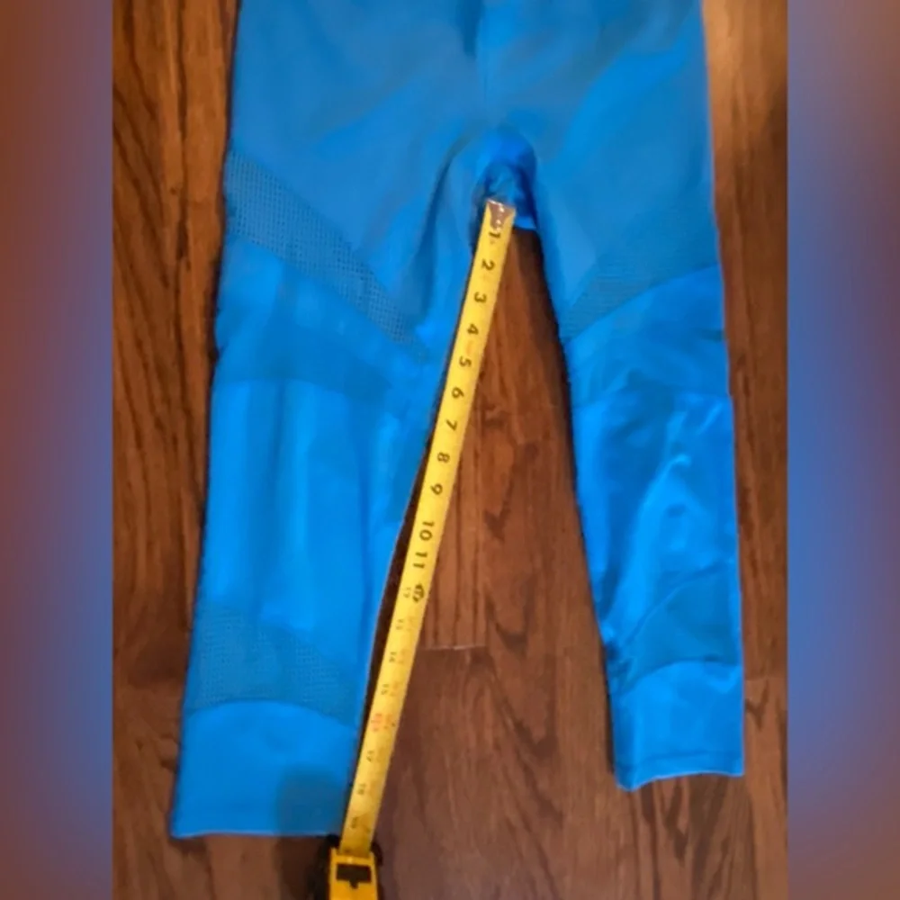 Blue Zella Cropped Leggings Size‎ Small